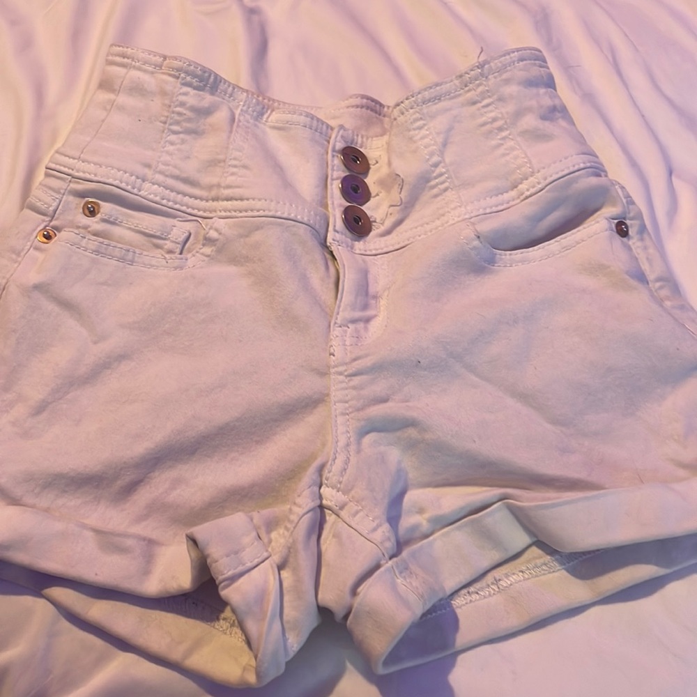 Walmart white shorts size 5
